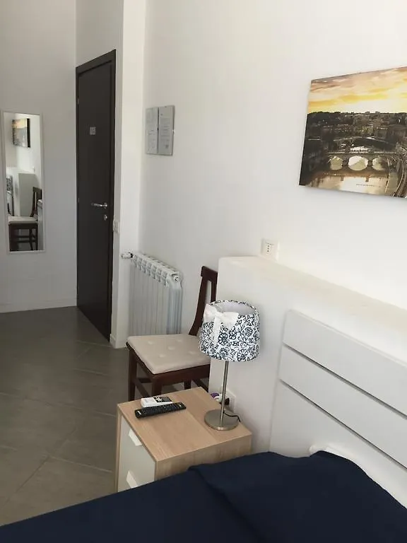 Aquarius Rome Guest House Mostacciano 3*,