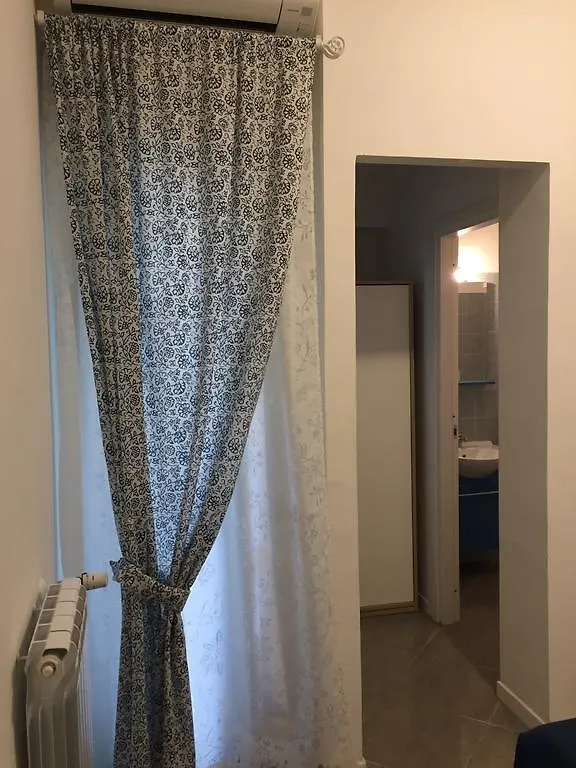 Aquarius Rome Guest House Mostacciano 3*,  Italy